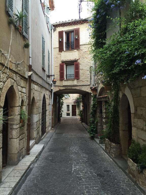 Maisonnette Medievale By Icasamia Apartment Antibes Room photo